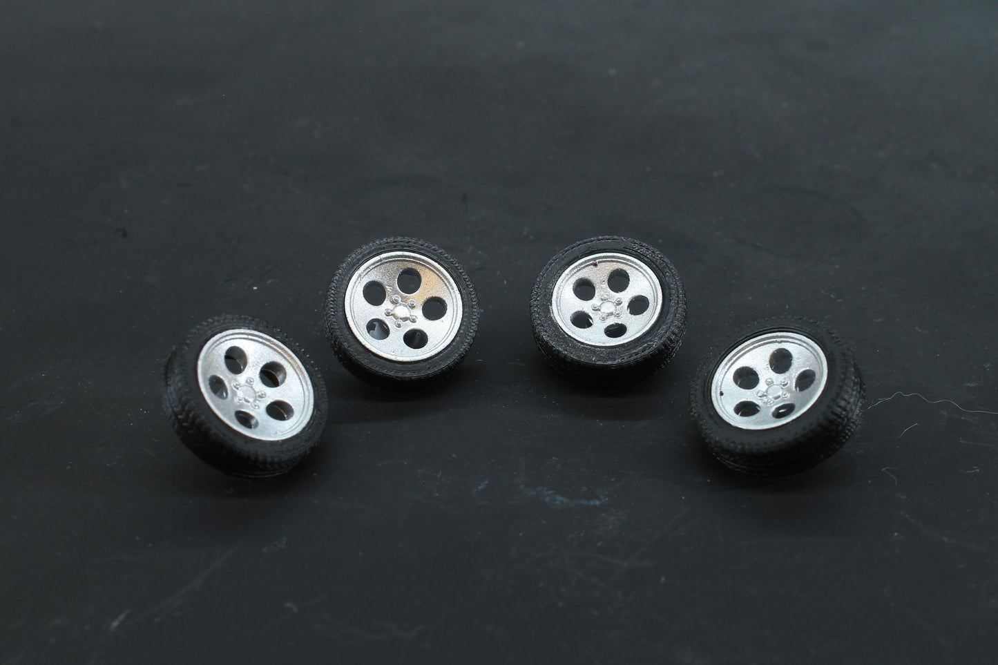 Countach Wheels for Kingdom Sideswipe and Earthrise Sunstreaker